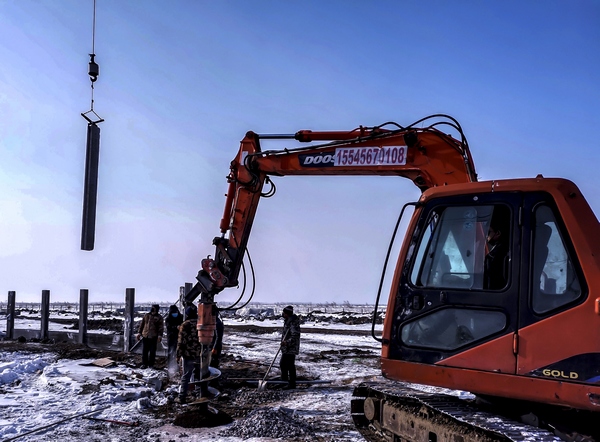 东方希望生猪养殖加工项目土建收尾和设备调试工作全面展开