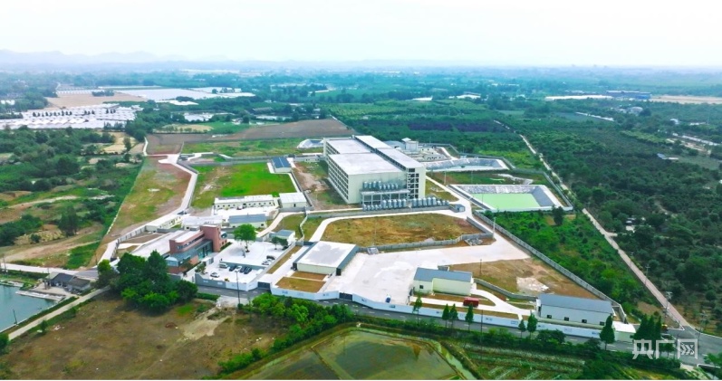 新津智能化养猪场剪彩投用探索打造自主知识产权的“猪芯片”