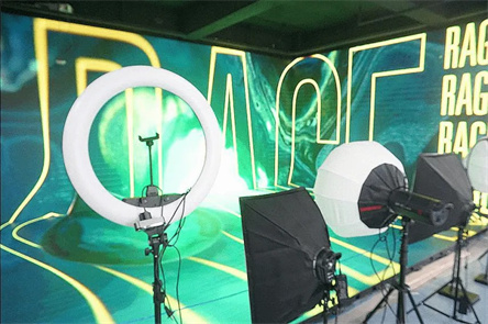 齐河这家企业利用直播把养猪设备卖全国