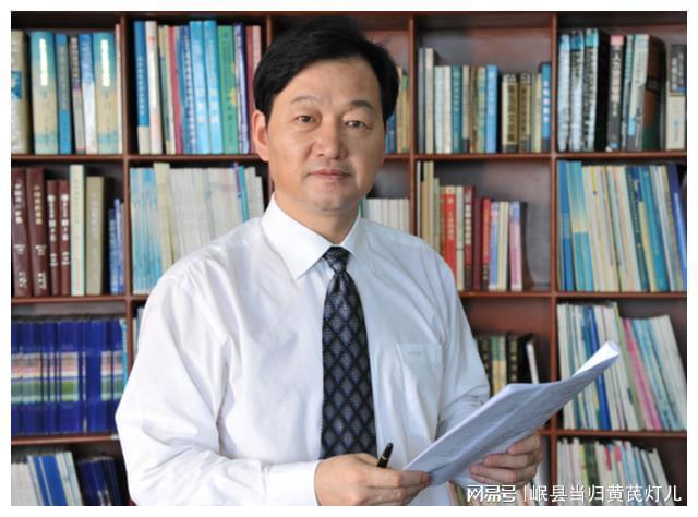 弟弟彩礼借款助兄养猪哥哥致富2000亿弟弟仍甘守平凡(图6)