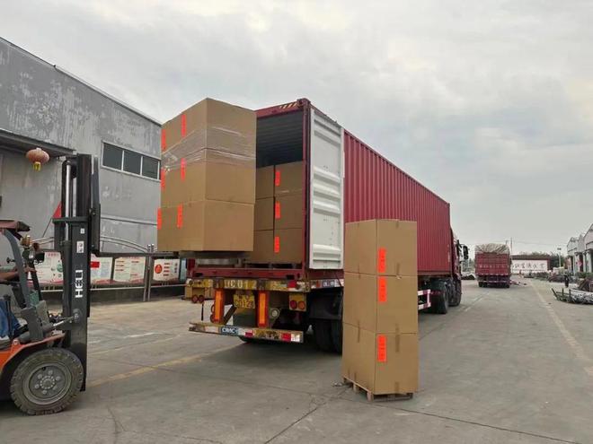 诸城蛋鸡设备走向国际！(图2)