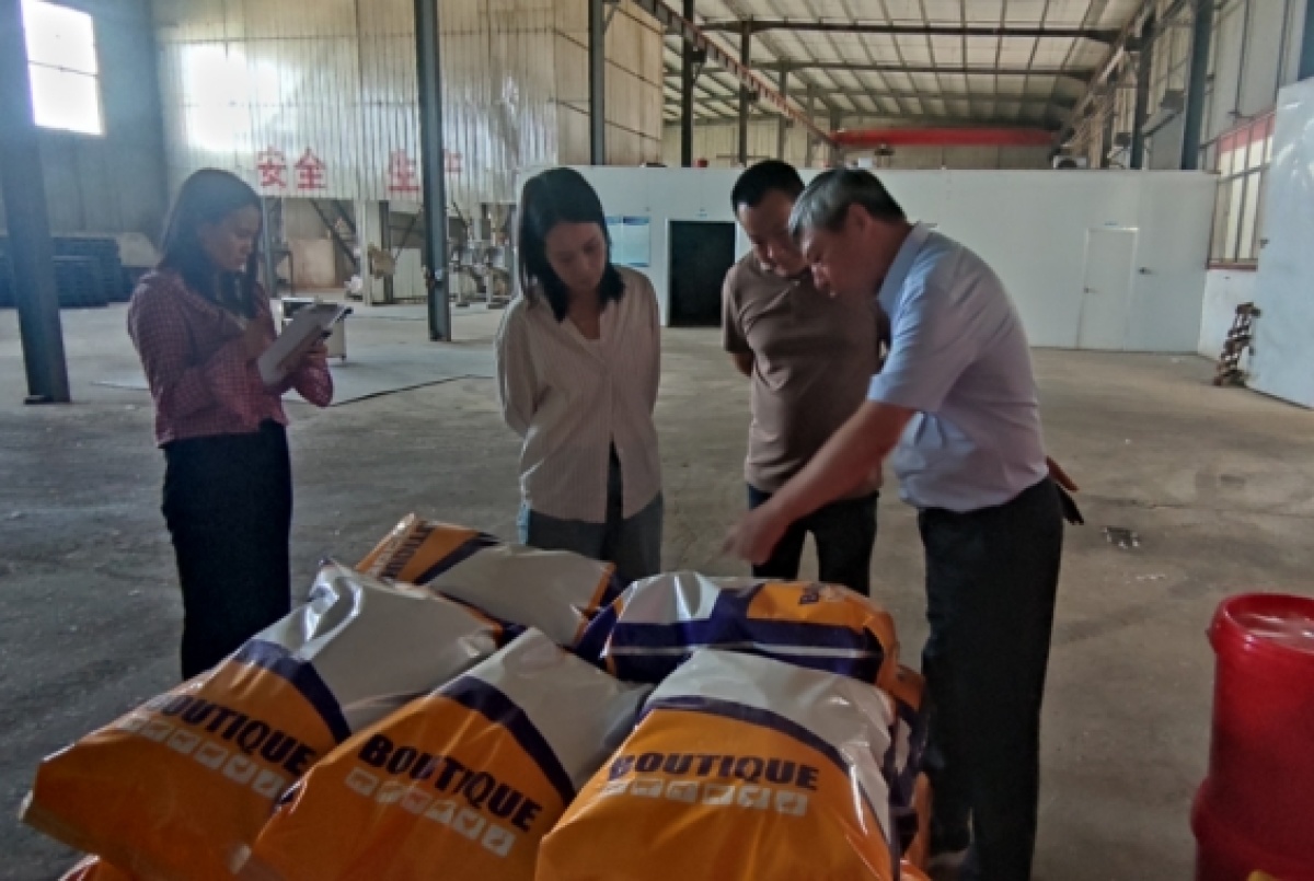 深入企业指导生产！漯河市畜牧局迎接食博会确保大局稳定安全