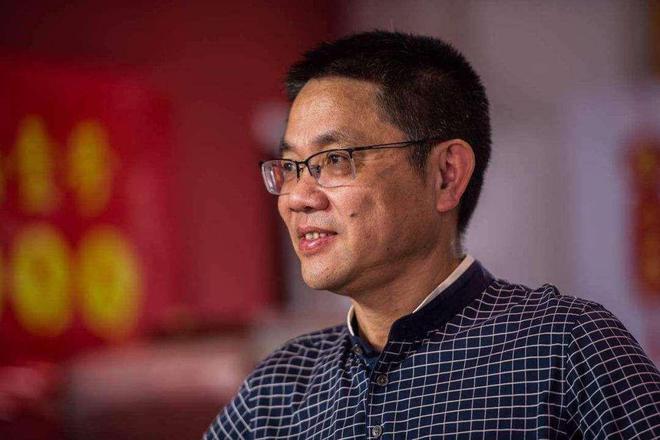 ag凯发回顾广东小伙考上北大全村人为他凑路费38年后每户获赠别墅(图4)