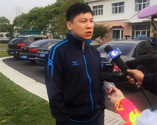 奥冠“杀神”：被刘国梁下放养猪创业卖衣服失败40岁当总教练(图1)