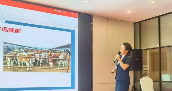 驻马店确山：专家为养殖户送真经