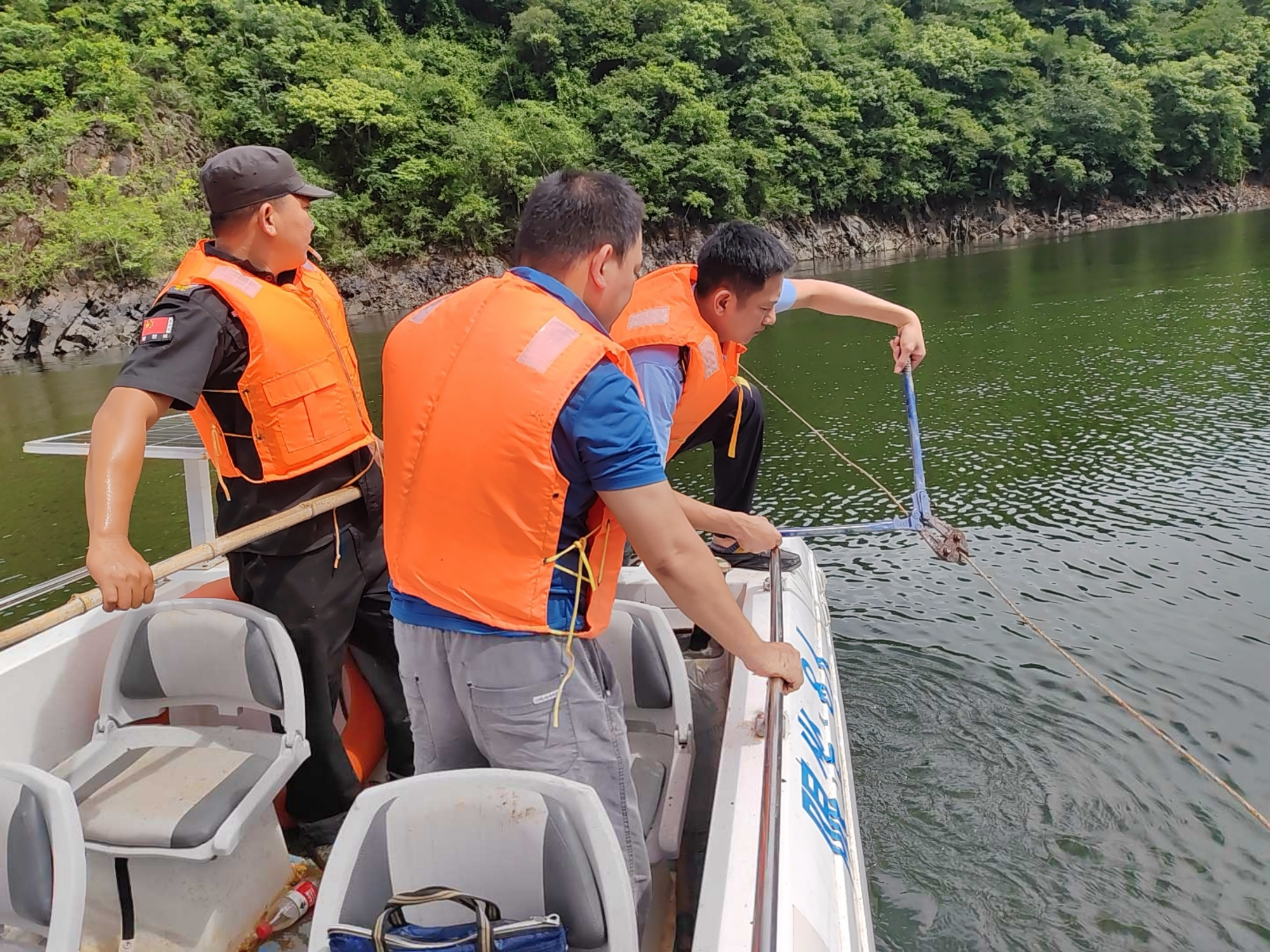 凯发旗舰厅海南东方大力开展河湖库“四乱”问题专项整治工作