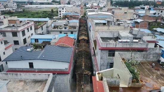 玉溪市红塔区：突出党建引领示范带动打造省级“千万工程”示范村(图2)