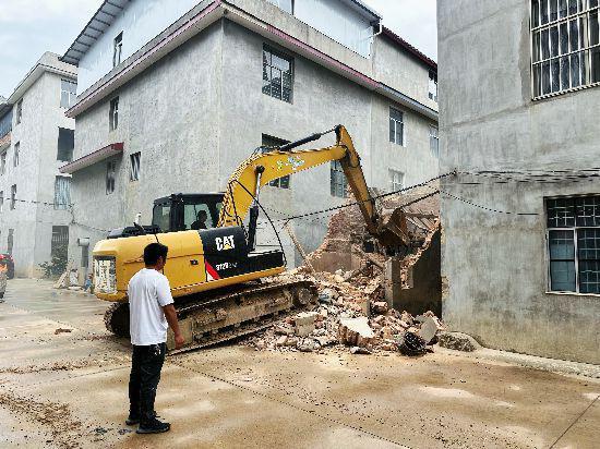 玉溪市红塔区：突出党建引领示范带动打造省级“千万工程”示范村(图5)