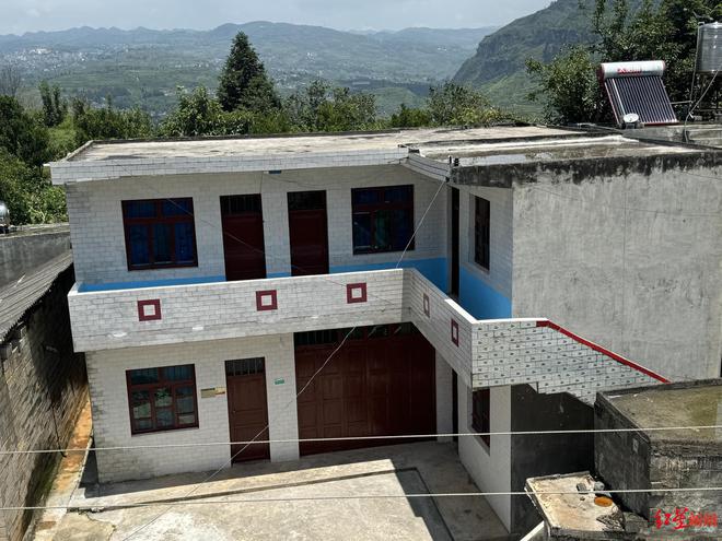 凯发国际探访奥运冠军谢瑜家乡：外公照常种地养猪母亲带病异地务工附近景区发出代言邀请(图2)