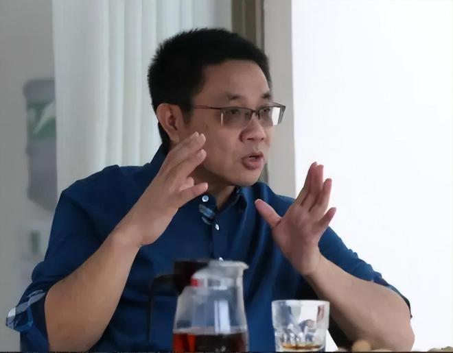 凯发国际广东农村娃考上北大全村为其凑路费38年后每家获赠一栋别墅(图12)