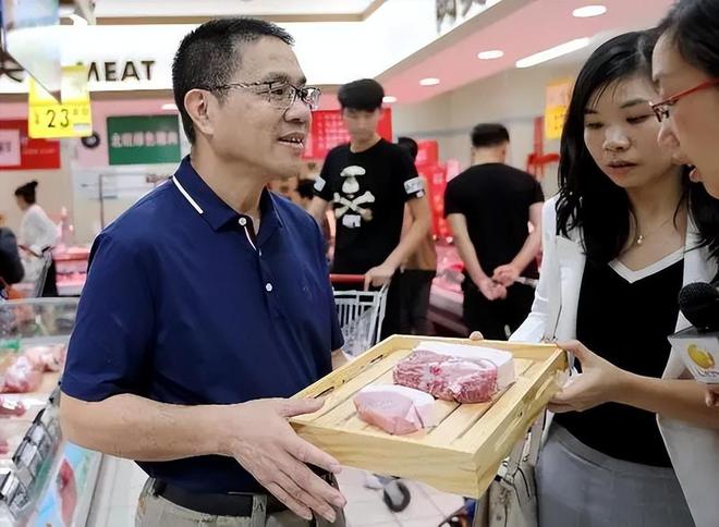 凯发国际广东农村娃考上北大全村为其凑路费38年后每家获赠一栋别墅(图22)