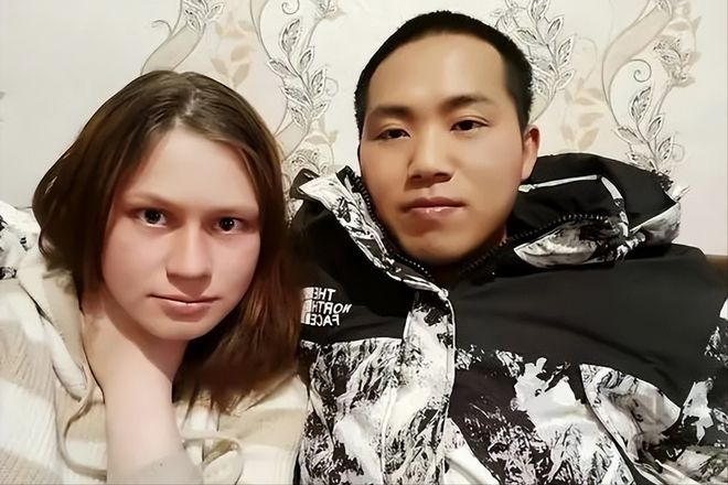 河北小伙跑俄罗斯养猪8年时间成“养猪大王”娶00后大俄美女(图16)