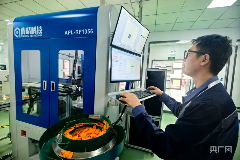 青海海南：首个科技智慧牧业装备数字工厂投产