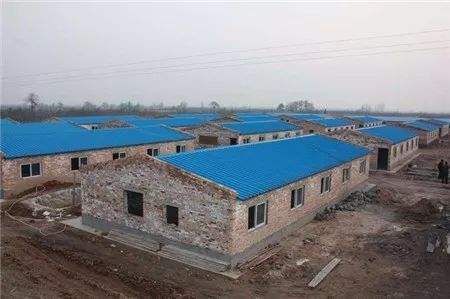 建猪场养一百头猪需要投资多少成本？看专业猪场建造如何分析！(图2)