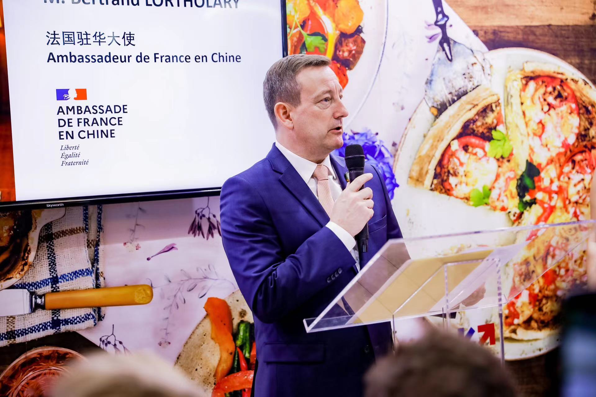 以进博为ag凯发媒与中国共创(图2)