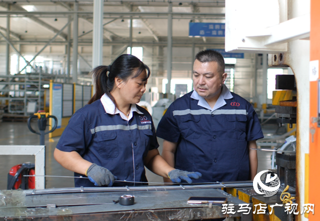 张唯真：以创业守护家乡书写新时代军人担当