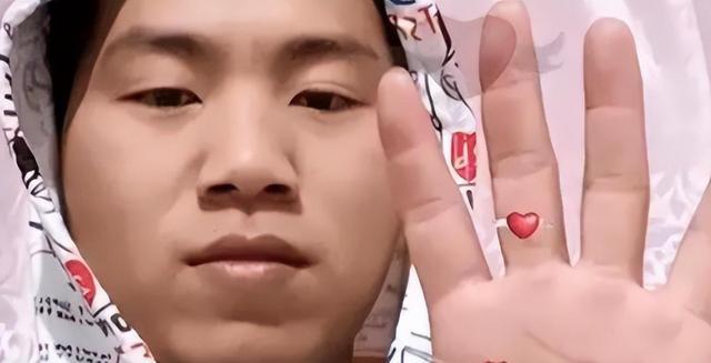 18年河北小伙离婚赴俄养猪如今娶20岁俄罗斯美女凯发旗舰厅成人生赢家(图5)