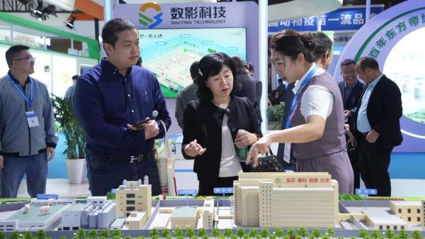 “数字猪·无人场”亮相李曼大会：数影科技引领畜牧新趋势(图5)