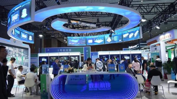 “数字猪·无人场”亮相李曼大会：数影科技引领畜牧新趋势(图7)