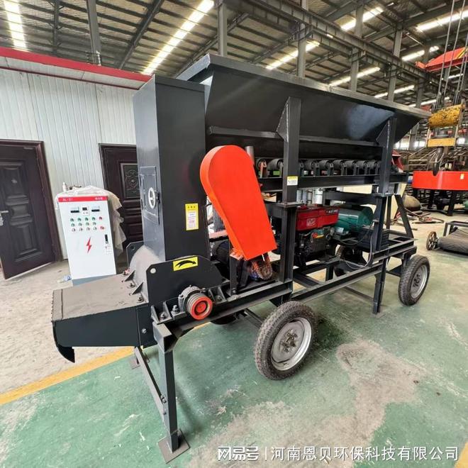 选购畜牧饲料玉米芯粉碎机必看！这些要点你掌握了吗？ag凯发(图2)