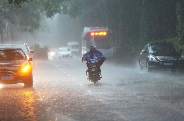 今天至9日湖南有一次强降雨天气过程今晚至8日为最强时段(图2)