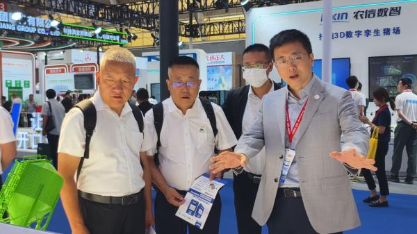 多款黑科技亮相2025中国畜牧业博览会！看正泰如何以创新重塑养殖新生态！(图2)
