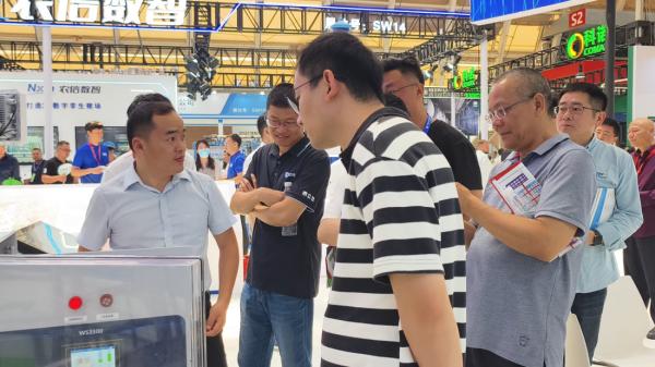 多款黑科技亮相2025中国畜牧业博览会！看正泰如何以创新重塑养殖新生态！(图3)