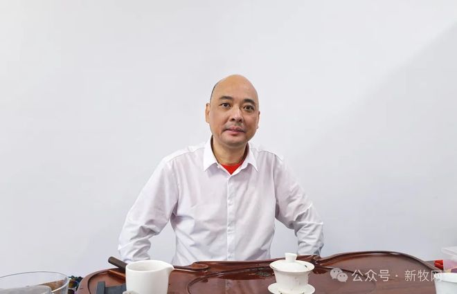 郑新平：腾笼换鸟星火燎原！三年攻坚1200家蓝耳双阴场凯发旗舰厅