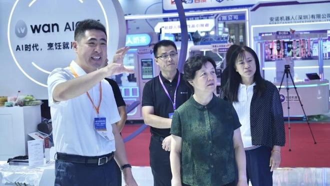凯发国际深圳数影科技携“FPF未来猪场”智能养殖解决方案亮相AGIC展会(图4)