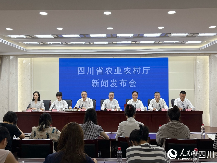 今年丰收节全国最先进的农机装备和农业新技术将亮相四川