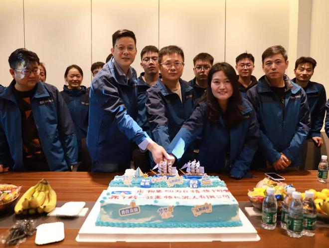 ag凯发拉塞特第500000台智能精准饲喂器下线以“精准饲喂”助推AI+养殖深度变革(图2)