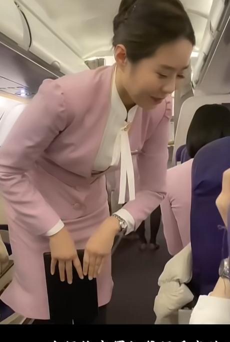 两年前95后上海空姐辞职养猪父亲气到断绝关系如今怎样了？(图7)