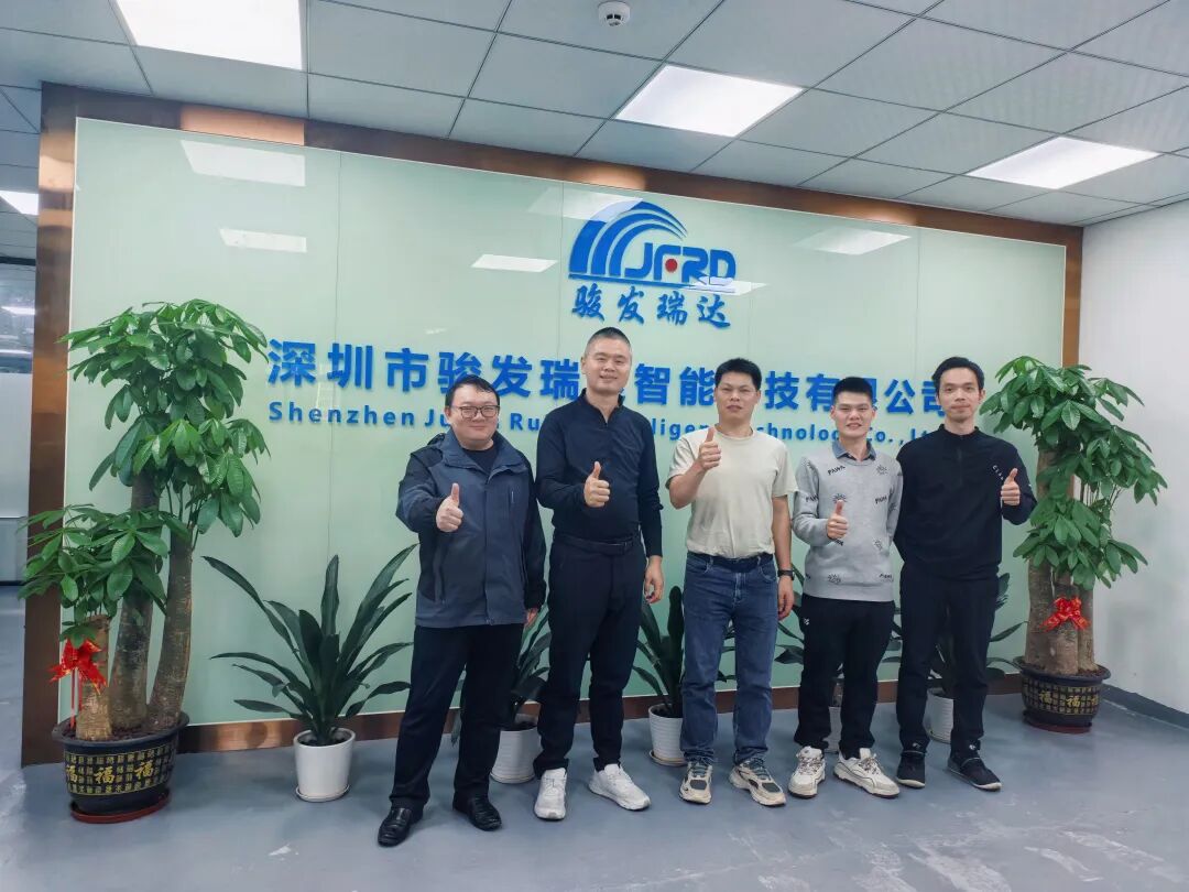 拜访定制RFID读写设备专家骏发瑞达与特种标签订单不断的鼎界物联