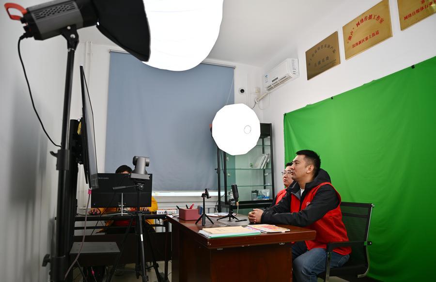 街镇“探新记”：老寨新“招”激活治理“暖意”