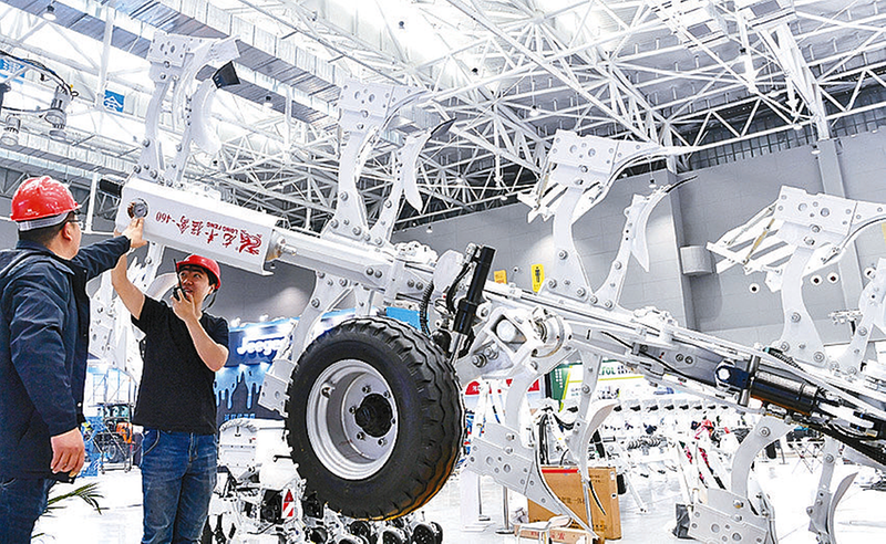 中原粮仓农机潮涌——全国农机展何以5年扎根驻马店(图4)