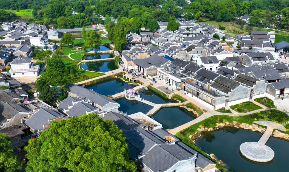 活力中国调研行｜“赣”出美丽！这里的乡村景美民富(图2)